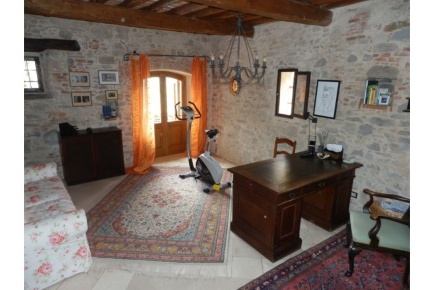 Foto Rustico a Calci di 140 m² con 5 locali in vendita