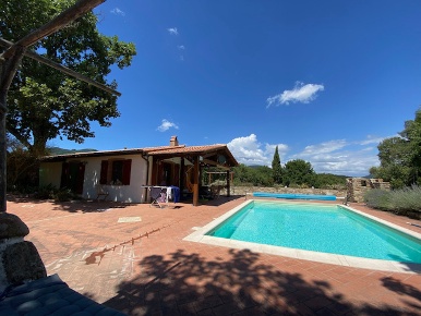 Foto Rustico in Sassofortino, Roccastrada di 160 m² con 6 locali in vendita