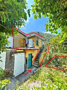 Foto Rustico in Via Rosaiolo 7, Avegno Salto Chiesa di 60 m² con 4 locali