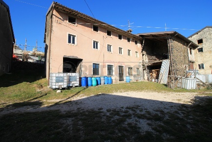 Foto Rustico in Contrà Mastrotti 1, Nogarole Vicentino di 258 m² in vendita