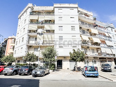 Foto Appartamento in L.go Fiamme Gialle 3, Bisceglie di 135 m² con 4 locali