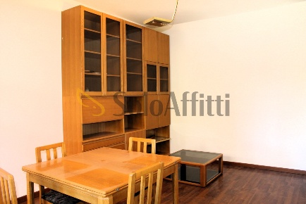 Foto Appartamento in Via Emanuele Filiberto, Parabiago Centro di 80 m²