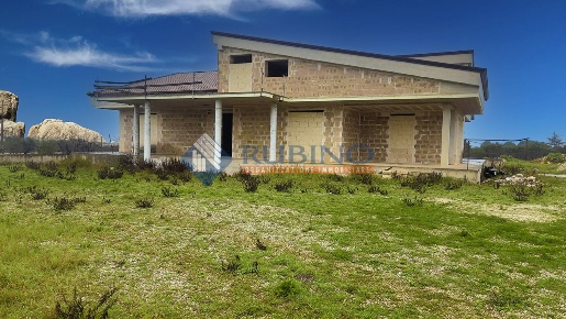 Foto Rustico in Via Vecchia Casamassima 16, Turi di 245 m² con 5 locali