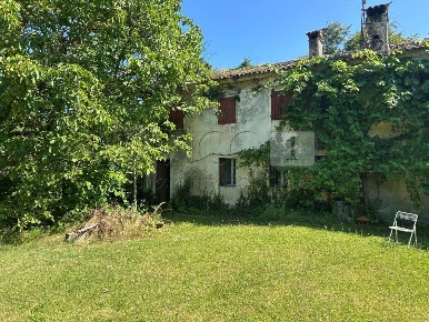 Foto Rustico in Via Tavella 10, Barbarano Mossano di 184 m² con 12 locali