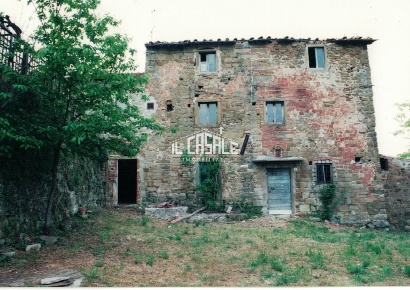 Foto Rustico a Vicchio di 600 m² con 18 locali in vendita