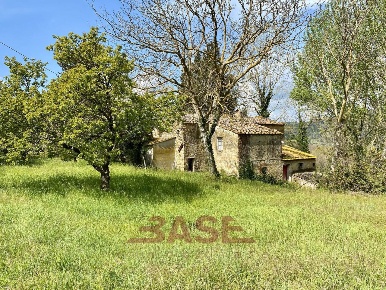 Foto Rustico in Via Fonte Marina, Montescudaio di 257 m² con 6 locali