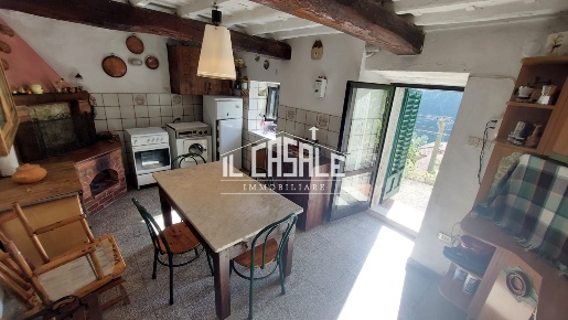 Foto Rustico a Londa di 70 m² con 3 locali in vendita