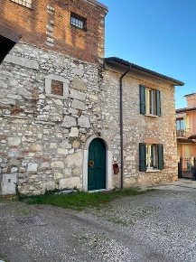 Foto Rustico in VIA VALVERDE 77, Botticino Centro di 209 m² con 7 locali