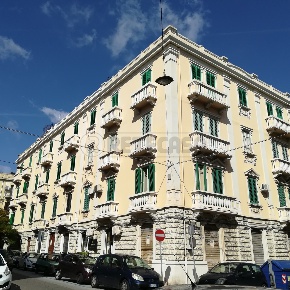 Foto Appartamento in Via Maddalena 108, Messina Battisti - Avignone