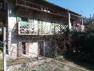 Foto Rustico in Borgata Serre, Perosa Argentina di 280 m² con 6 locali
