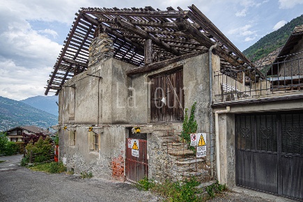 Foto Rustico in Frazione Vercellod 11, Aymavilles Centro di 150 m²