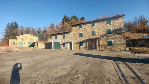 Foto Rustico in Via del Mercato 95, Zocca Centro di 770 m² con 20 locali