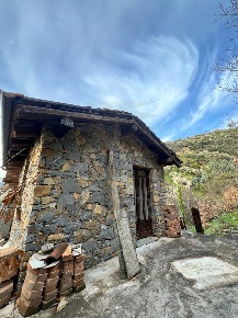Foto Rustico in Strada Gardiora, Bordighera Due Strade di 40 m² in vendita