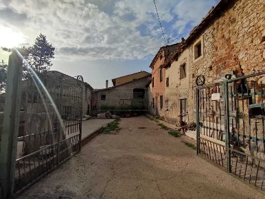 Foto Rustico in Via Ghenzovia ghenzo 6, Val Liona di 380 m² con 5 locali