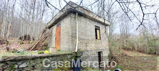 Foto Rustico in Via Vinale delle Faete, Rocca di Papa di 30 m² con 2 locali