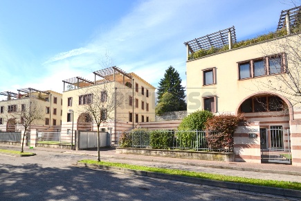Foto Posti auto a Valdagno Centro di 18 m² con 1 locali in vendita