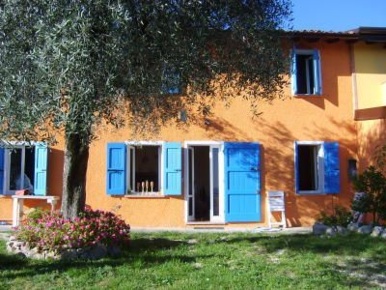 Foto Rustico a Toscolano-Maderno di 90 m² con 4 locali in vendita