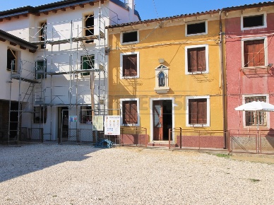 Foto Rustico in Via Zolo 3, Nogarole Vicentino di 265 m² con 8 locali
