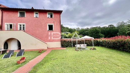 Foto Rustico in undefined, Capannori Gragnano - Lappato di 180 m²