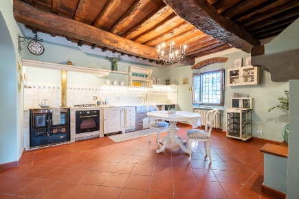 Foto Rustico in Via Cogozzo di Sopra, Bedizzole Piazza di 45 m² in vendita