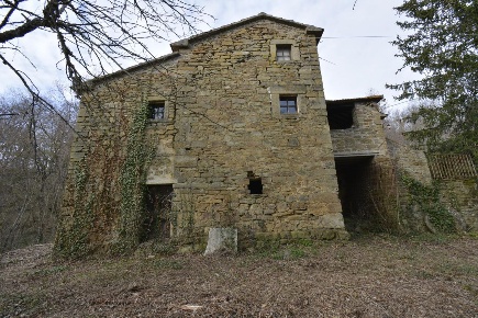 Foto Rustico a Subbiano Centro di 180 m² con 8 locali in vendita