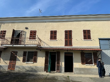 Foto Rustico a Alessandria di 230 m² con 10 locali in vendita