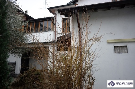 Foto Rustico a Seregno San Rocco - Sanzio di 450 m² con 7 locali in vendita