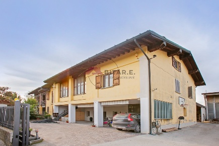 Foto Rustico in VIA ROMA, Lograto Centro di 394 m² con 6 locali in vendita