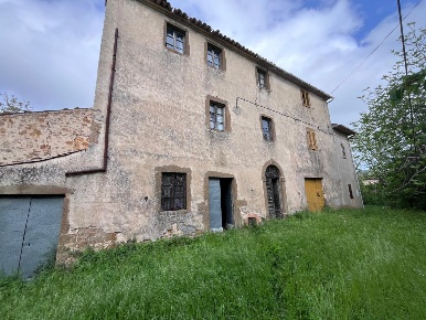 Foto Rustico a Sorano di 400 m² con 14 locali in vendita