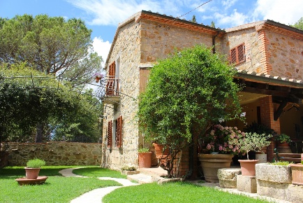 Foto Rustico in MANCIANO, Manciano di 250 m² con 7 locali in vendita