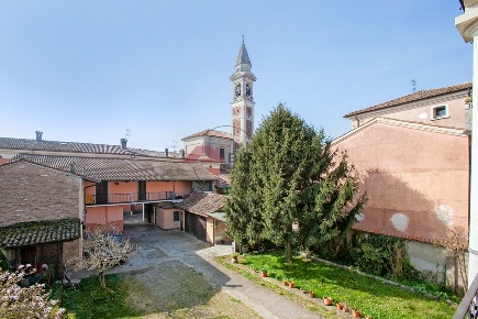 Foto Rustico in VIA ROMA, Dello Centro di 279 m² con 7 locali in vendita