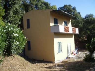 Foto Rustico a Capoliveri di 90 m² con 4 locali in vendita