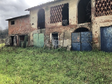 Foto Rustico a Figline e Incisa Valdarno Restone di 220 m² con 12 locali