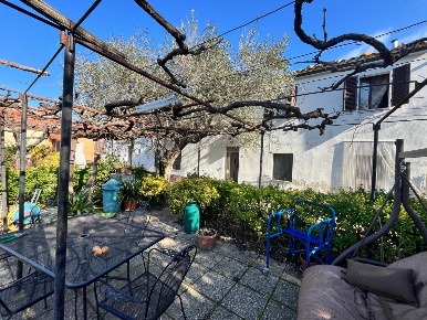 Foto Rustico a Sorano di 150 m² con 7 locali in vendita