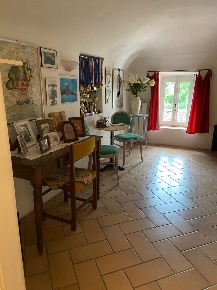 Foto Rustico a San Salvatore Monferrato di 300 m² con 8 locali in vendita