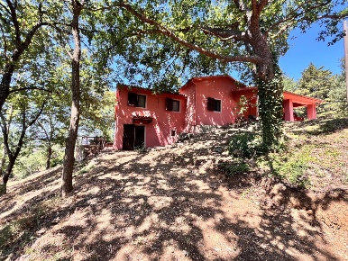 Foto Rustico in Sorano, Sorano di 180 m² con 7 locali in vendita