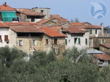 Foto Rustico a Casanova Lerrone di 150 m² con 4 locali in vendita