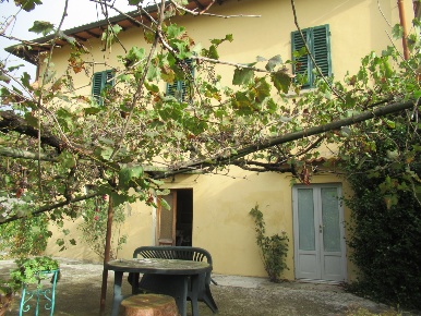 Foto Rustico a Vicchio di 250 m² con 15 locali in vendita