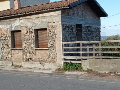 Foto Rustico in ORTOLIUZZO, Messina Ortoliuzzo - San Saba di 133 m²
