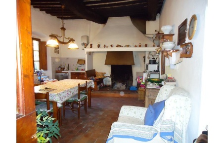 Foto Rustico a Impruneta Pozzolatico di 300 m² con 10 locali in vendita
