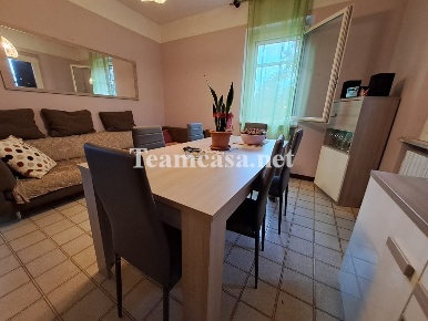 Foto Rustico a Pesaro di 883 m² con 1 locali in vendita