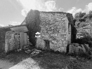 Foto Rustico a Cavaso del Tomba di 482 m² con 8 locali in vendita