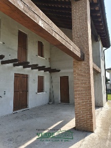 Foto Rustico in VIA CENDROLE, Riese Pio X di 260 m² con 8 locali in vendita