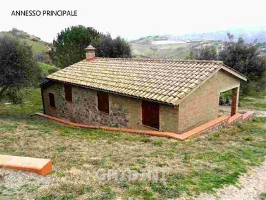 Foto Rustico a Cinigiano di 70 m² con 3 locali in vendita