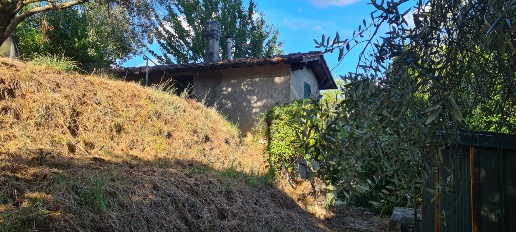 Foto Rustico a Pescia Centro di 40 m² con 2 locali in vendita