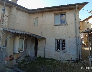 Foto Rustico a Camaiore Camaiore Paese di 80 m² con 6 locali in vendita
