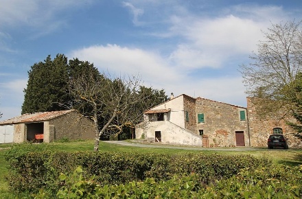 Foto Rustico a Gambassi Terme di 315 m² con 5 locali in vendita