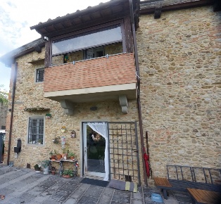 Foto Rustico a Montespertoli Centro di 110 m² con 5 locali in vendita