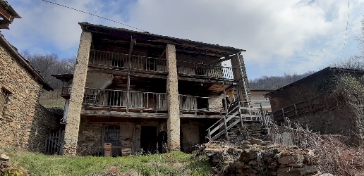 Foto Baita in Marchetti 144, Angrogna di 120 m² con 4 locali in vendita