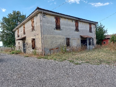 Foto Rustico a Ozzano dell'Emilia Centro di 917 m² con 11 locali in vendita